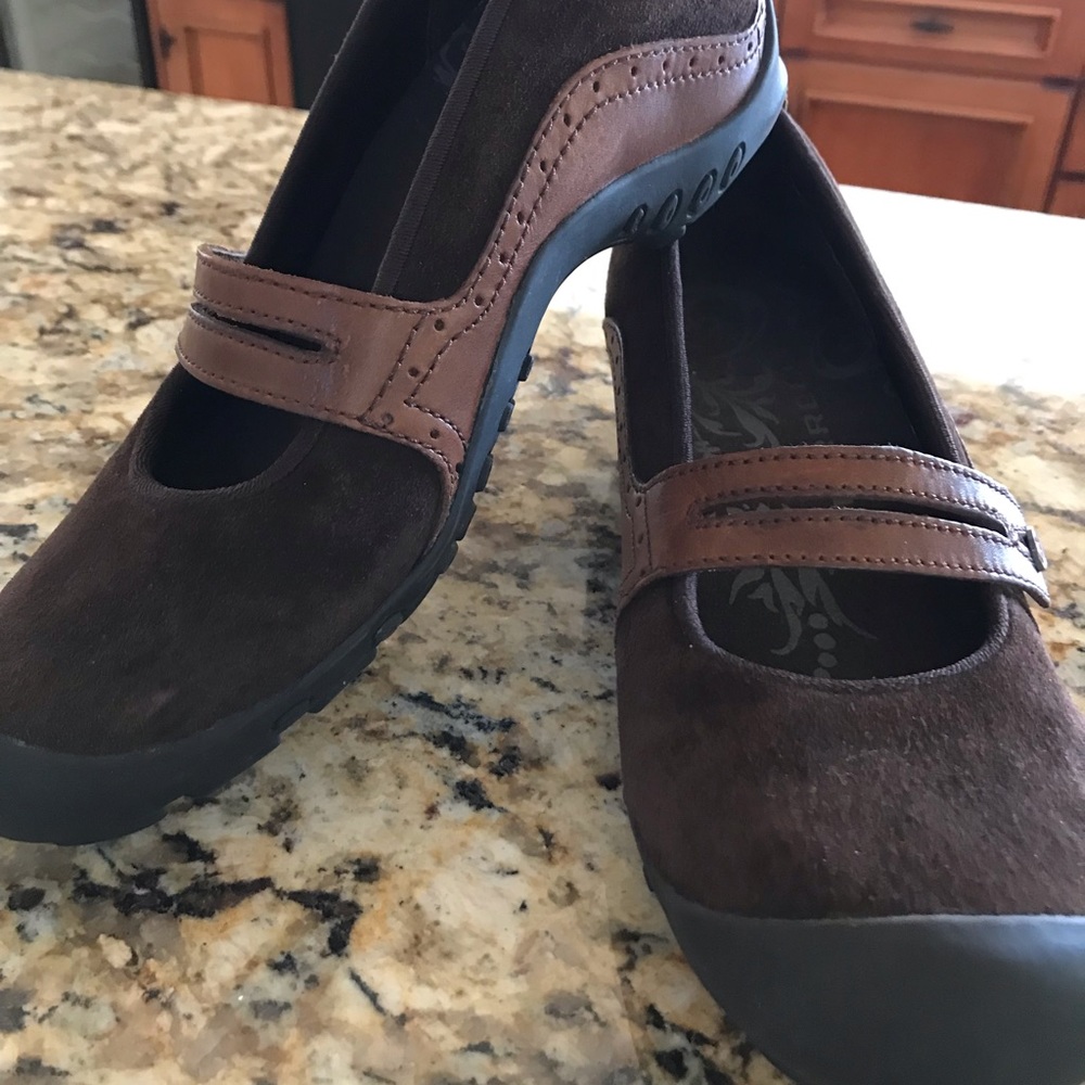 Merrell  Mary Janes 7.5❤️like new